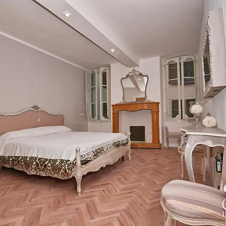Romantic Benaco Апартаменти Сало