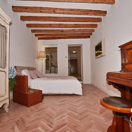 Romantic Benaco Апартаменти Сало