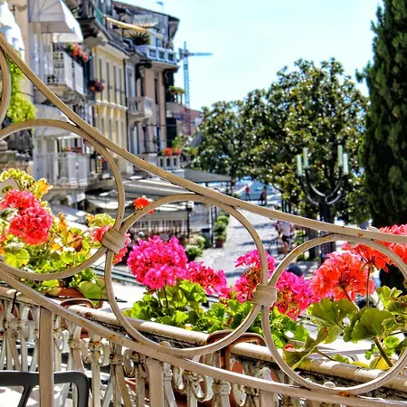 Апартаменти Romantic Benaco